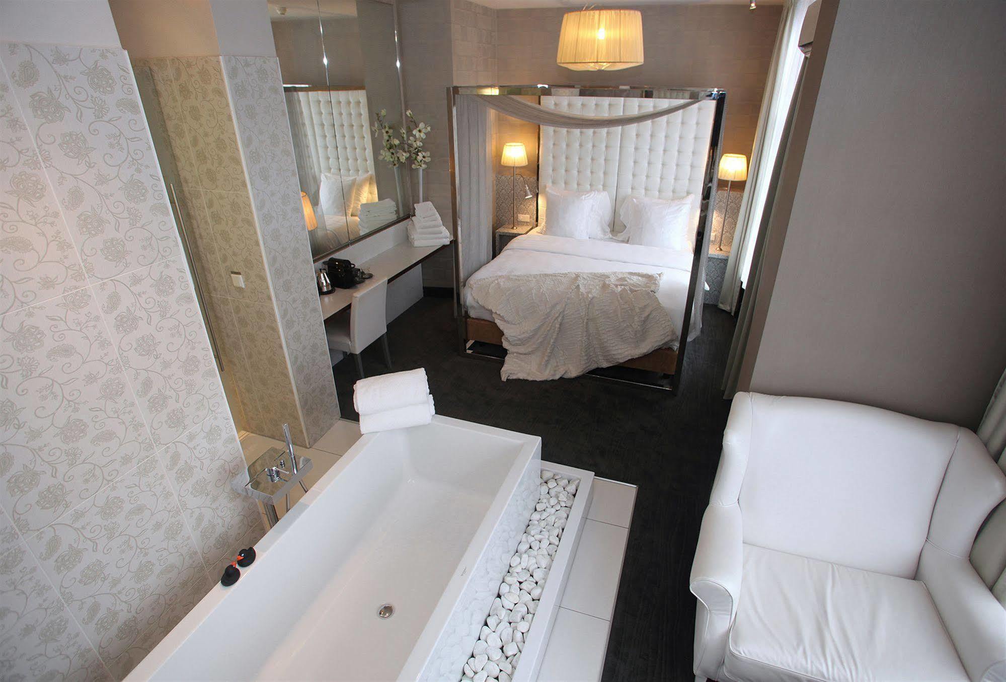 Hotel Bloemendaal Bagian luar foto
